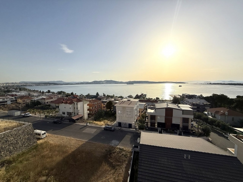 Aliağa'da Emsalsiz Panoramik Deniz Manzaralı Villa-012a27bf4e.jpg