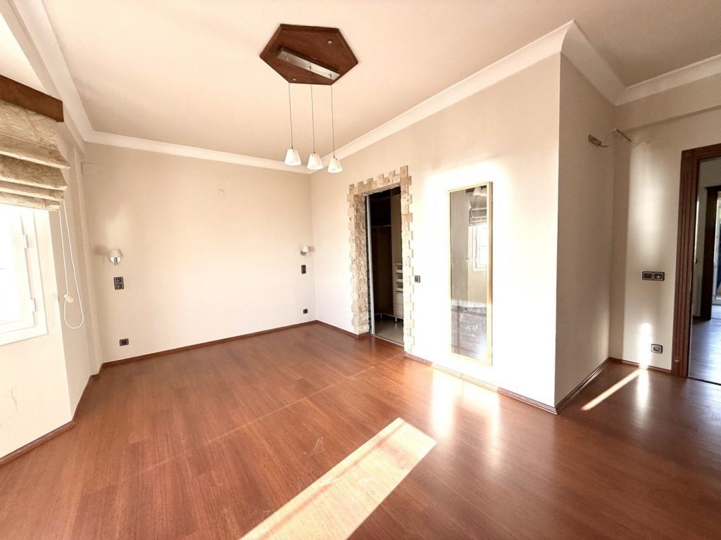 Aliağa'da Emsalsiz Panoramik Deniz Manzaralı Villa-8ab8f572c1.jpg