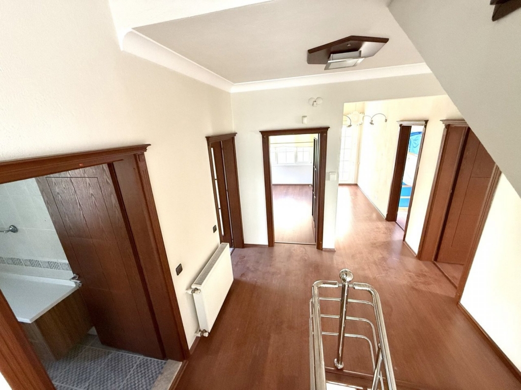 Aliağa'da Emsalsiz Panoramik Deniz Manzaralı Villa-a723f9c518.jpg