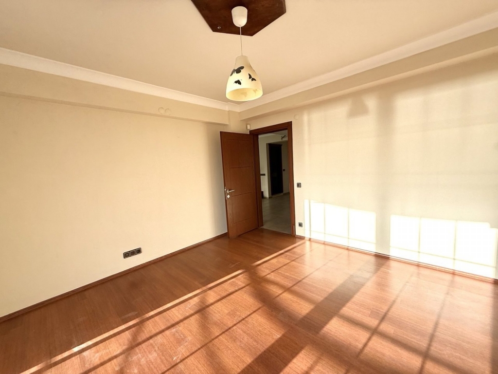 Aliağa'da Emsalsiz Panoramik Deniz Manzaralı Villa-be2f765ca9.jpg