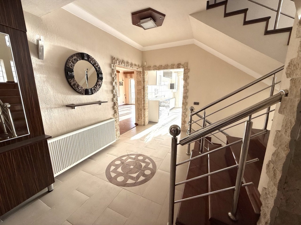 Aliağa'da Emsalsiz Panoramik Deniz Manzaralı Villa-e125f702cb.jpg