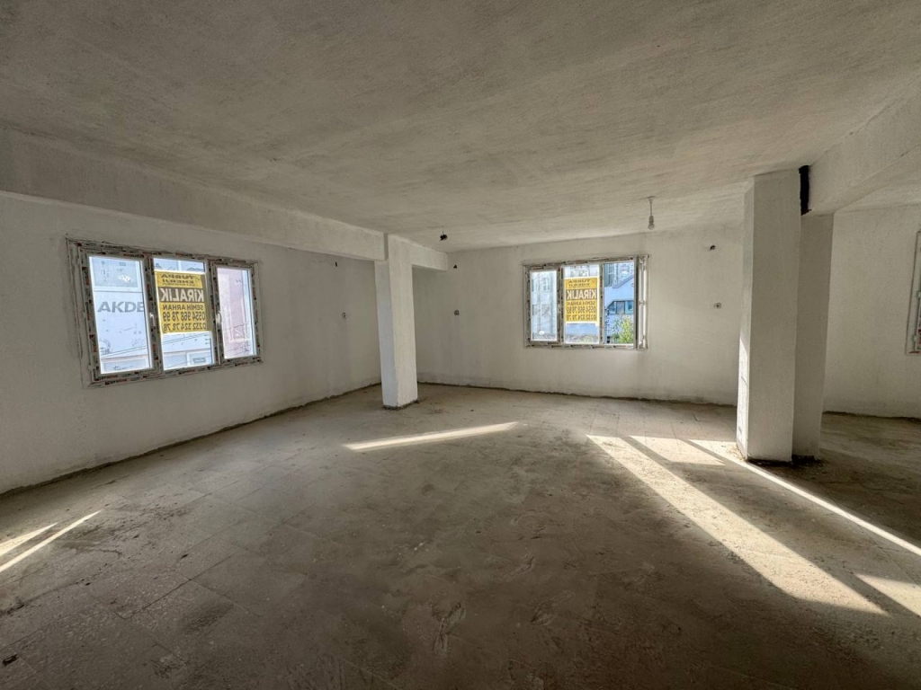 Semih Arhan'dan Gıda Çarşısı Merkezi Konumda 2 Katlı Dükkan-photo_5994806053885297928_y.jpg