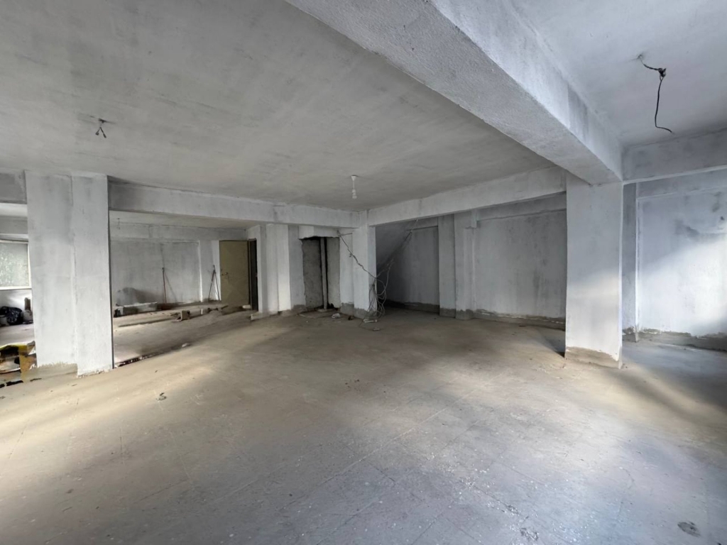 Semih Arhan'dan Gıda Çarşısı Merkezi Konumda 2 Katlı Dükkan-photo_5994806053885297951_y.jpg