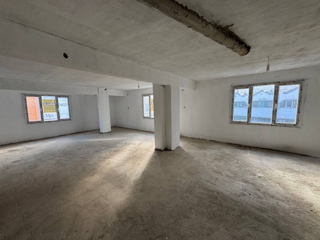 Semih Arhan'dan Gıda Çarşısı Merkezi Konumda 2 Katlı Dükkan-photo_5994806053885297955_y.jpg