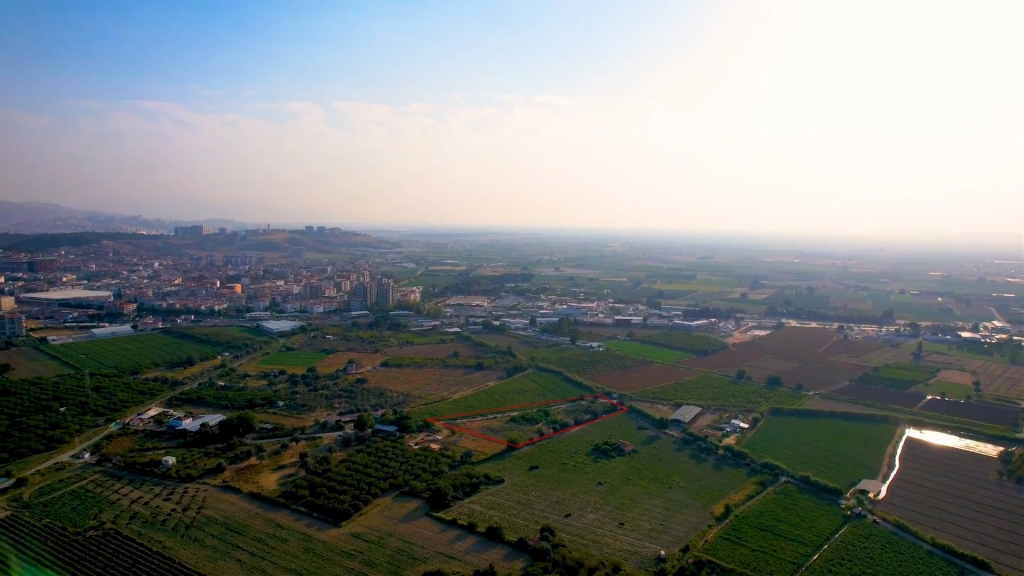 İZMİR MENEMEN DE SATILIK ARAZİ-DJI_0457_00_00_23_08_Still012.jpg