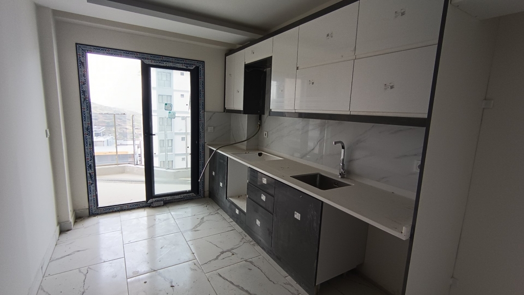 Körfez Mahallesinde Doğa ve Deniz Manzaralı Satılık 3+1 Daire-394b84aeaf.jpg