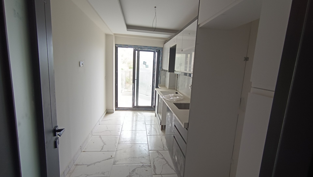 Körfez Mahallesinde Doğa ve Deniz Manzaralı Satılık 3+1 Daire-58dc892692.jpg