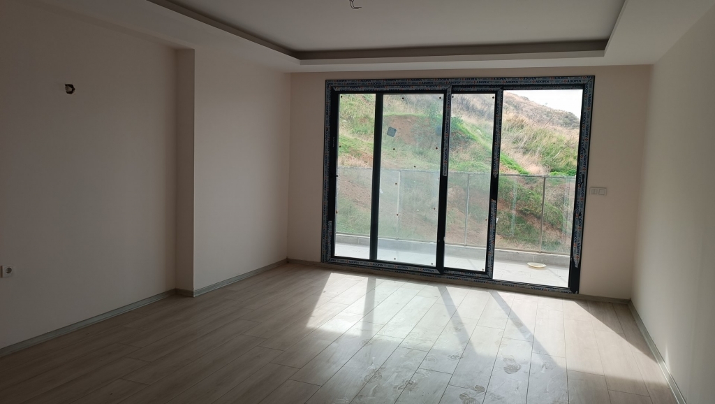 Körfez Mahallesinde Doğa ve Deniz Manzaralı Satılık 3+1 Daire-6348820baf.jpg