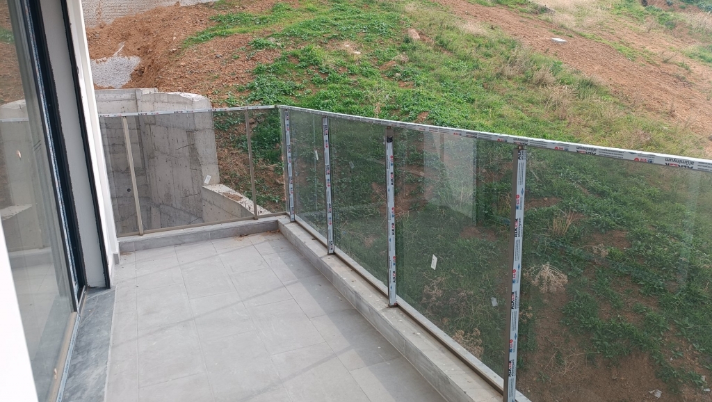 Körfez Mahallesinde Doğa ve Deniz Manzaralı Satılık 3+1 Daire-8adde5b5b0.jpg