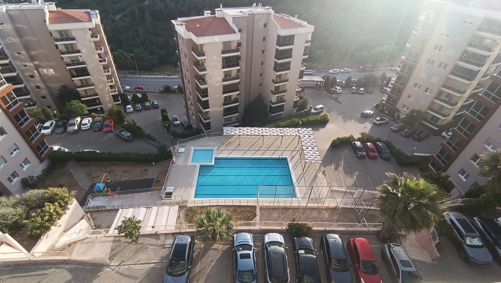 Körfez Mahallesinde Deniz Ve Havuz Manzaralı Satılık 3+1 Daire-8fe20f3228.jpg