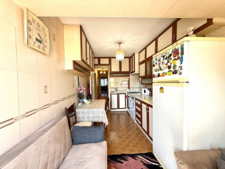 Bornova'da Osmangazi Yakını Satılık Geniş 3+1 Daire-thumb-5ca7d8c548.jpg