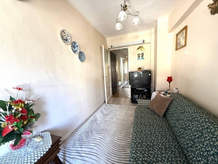 Bornova'da Osmangazi Yakını Satılık Geniş 3+1 Daire-thumb-798a603eca.jpg