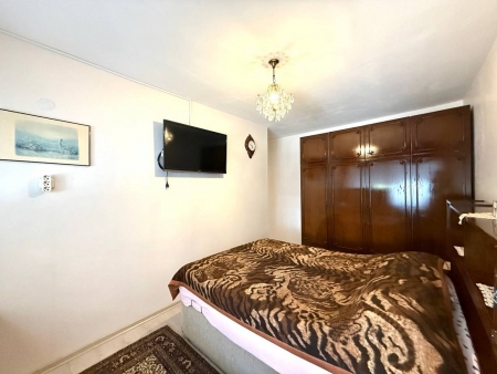 Bornova'da Osmangazi Yakını Satılık Geniş 3+1 Daire-thumb-c0eb73a532.jpg