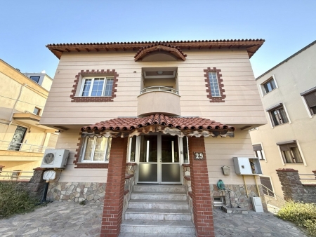 Aliağa'da Emsalsiz Panoramik Deniz Manzaralı Villa-thumb-31fa457cd7.jpg