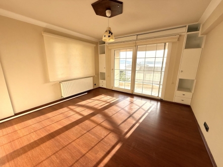 Aliağa'da Emsalsiz Panoramik Deniz Manzaralı Villa-thumb-3e94213b22.jpg