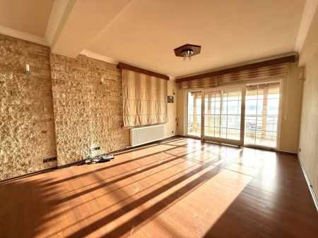 Aliağa'da Emsalsiz Panoramik Deniz Manzaralı Villa-thumb-d32af1511e.jpg