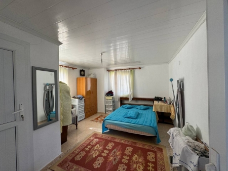 Seferihisar Orhanlı'da 12.5 Dönüm İçinde Satılık 6+1 Ev ve Tarla-thumb-8ca131f7da.jpg