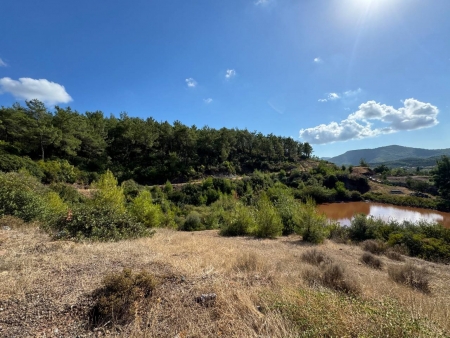 Seferihisar Orhanlı'da 12.5 Dönüm İçinde Satılık 6+1 Ev ve Tarla-thumb-c790efbf04.jpg