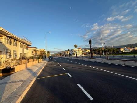 Güzelbahçe'de Prestijli Bölgede Devren Kiralık Güzellik Salonu-thumb-593edb4c93.jpg