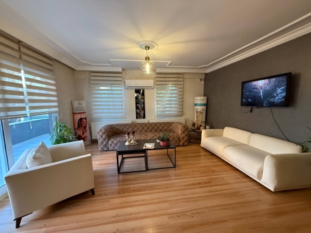 Güzelbahçe'de Prestijli Bölgede Devren Kiralık Güzellik Salonu-thumb-7b35e704e8.jpg