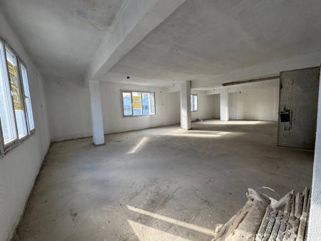 Semih Arhan'dan Gıda Çarşısı Merkezi Konumda 2 Katlı Dükkan-thumb-photo_5994806053885297930_y.jpg