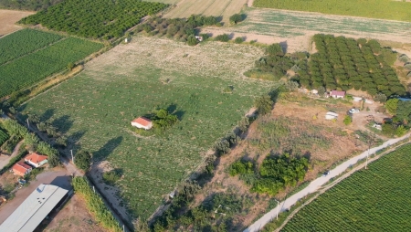 İZMİR MENEMEN DE SATILIK ARAZİ-thumb-DJI_0457_00_00_43_09_Still011.jpg