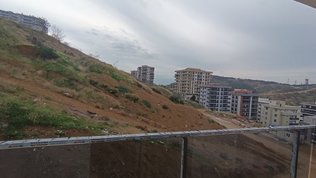 Körfez Mahallesinde Doğa ve Deniz Manzaralı Satılık 3+1 Daire-thumb-130d4bb574.jpg