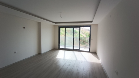 Körfez Mahallesinde Doğa ve Deniz Manzaralı Satılık 3+1 Daire-thumb-67710a0813.jpg