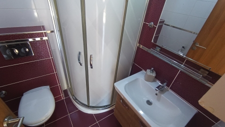 Körfez Mahallesinde Deniz Ve Havuz Manzaralı Satılık 3+1 Daire-thumb-4969bf1b4f.jpg