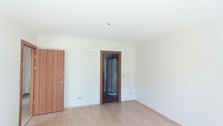 Körfez Mahallesinde Deniz Ve Havuz Manzaralı Satılık 3+1 Daire-thumb-8c0f21aa2f.jpg