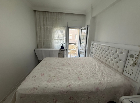 Buca Efeler Mahallesin'de Özenle Yapılmış Satılık 3+1 Daire